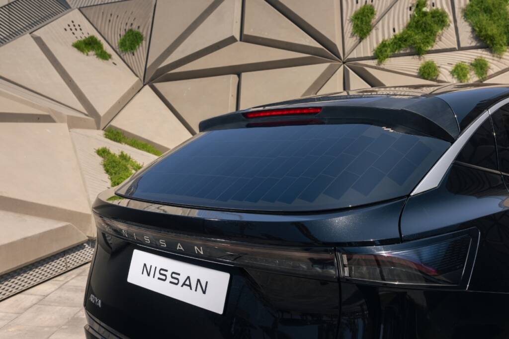 Nissan Ariya energia solar