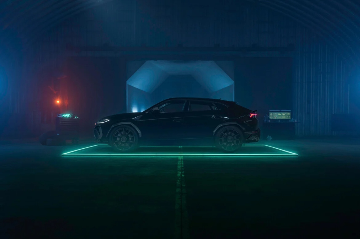 BRABUS 900 Superblack