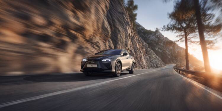 Lexus estreia direção eletrónica “steer‑by‑wire” e redefine a experiência ao volante