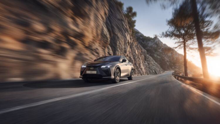 Lexus estreia direção eletrónica “steer‑by‑wire” e redefine a experiência ao volante