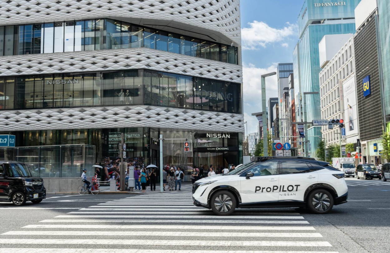 Nissan e Wayve ProPILOT IA