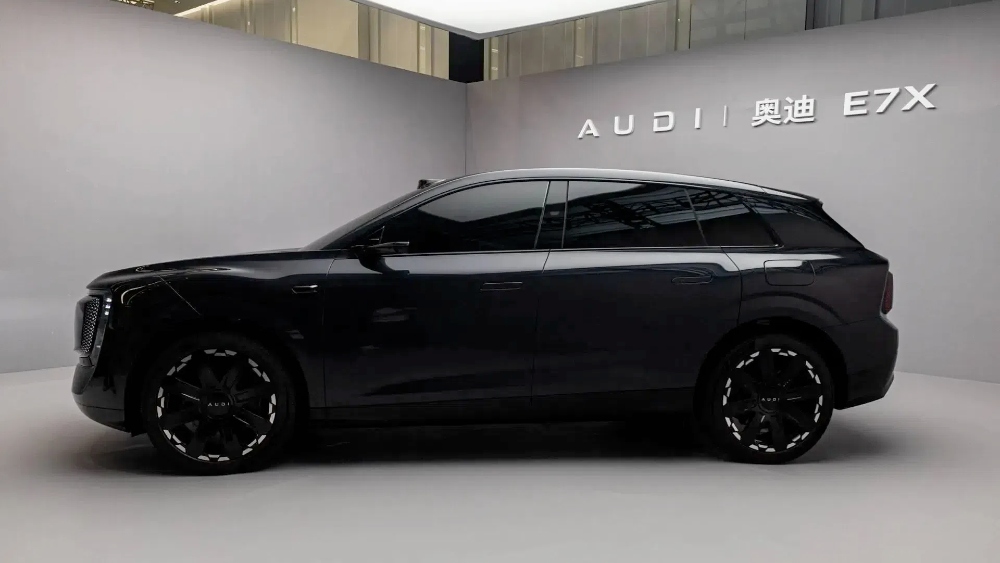 Audi E7X
