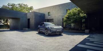 Porsche Cayenne S Electric