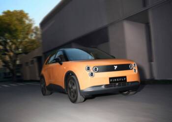 Nio renova o Firefly com detalhe inspirado em Portugal