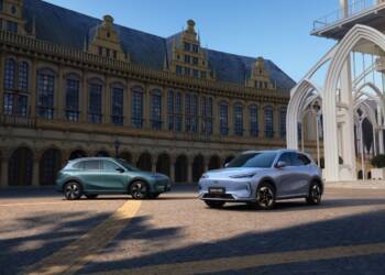 Geely E5 e Starray EM-i