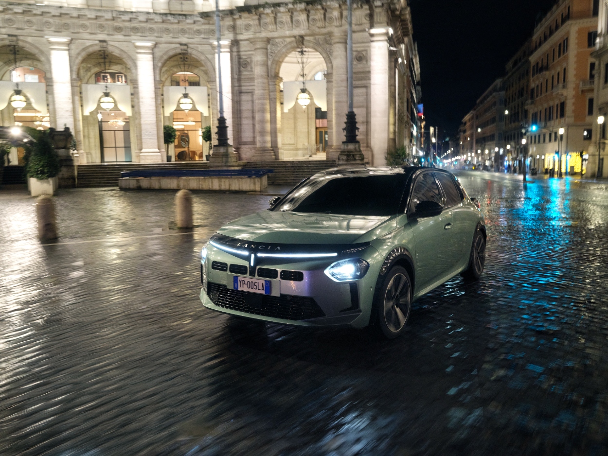 Lancia Ypsilon Turbo 100