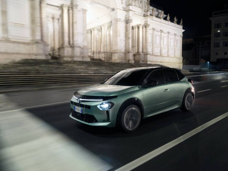 Lancia Ypsilon Turbo 100