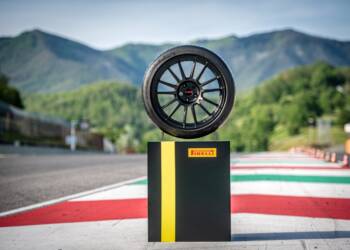 Pirelli P Zero Trofeo RS