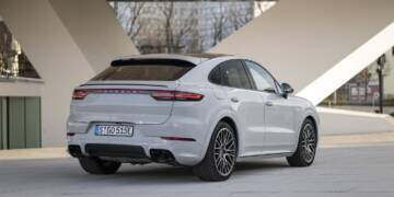 Porsche mete 1156 CV no Cayenne elétrico e chama-lhe TURBO