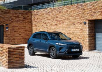 Ensaio Toyota Corolla Cross 1.8 Hybrid Luxury