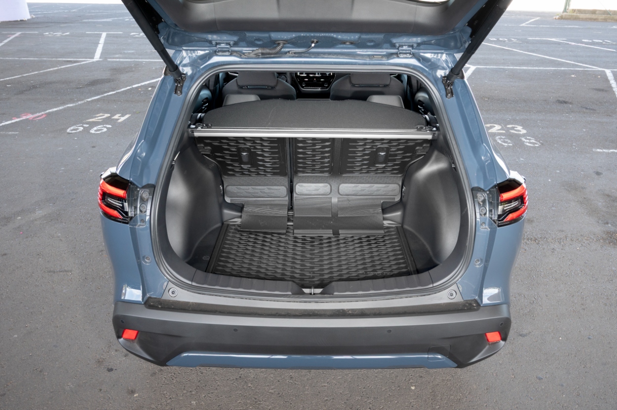 Ensaio Toyota Corolla Cross 1.8 Hybrid Luxury