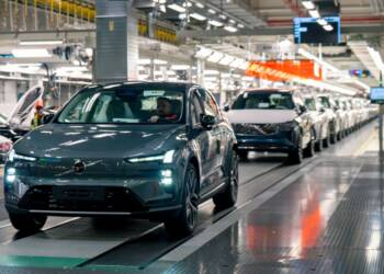 Volvo EX 60 produção