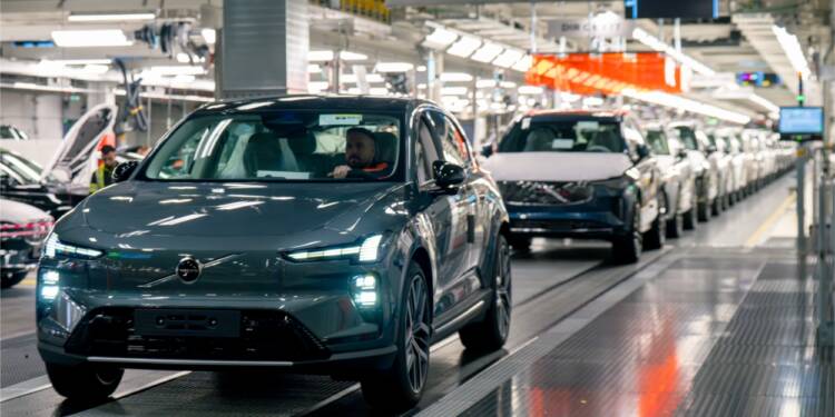 Volvo EX 60 produção