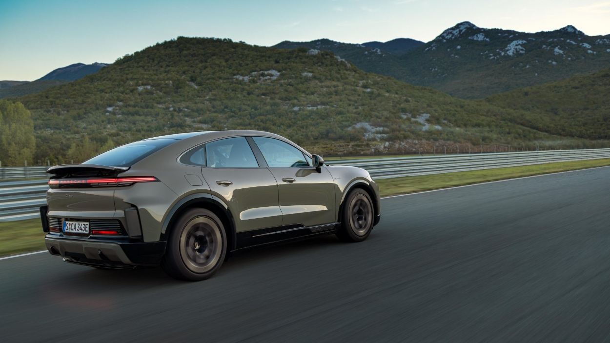 Porsche Cayenne Coupe electric
