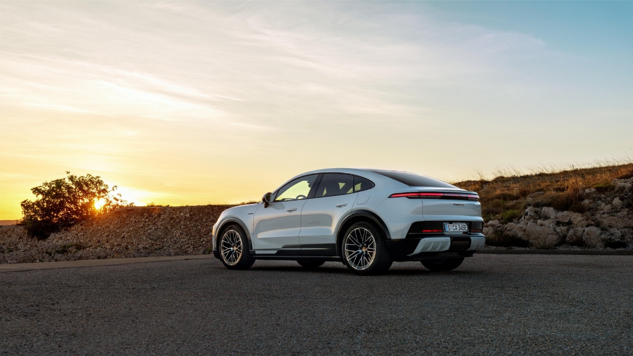 Porsche Cayenne Coupe electric