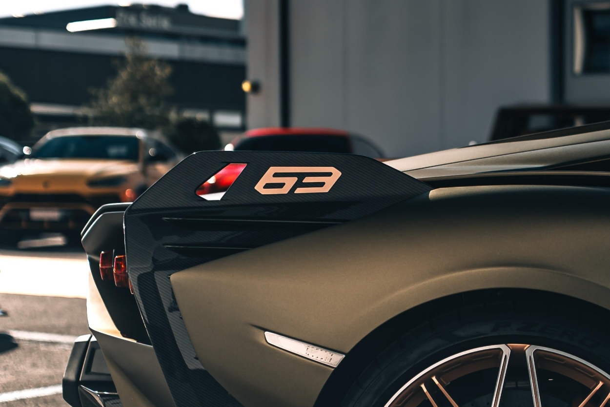 Lamborghini 