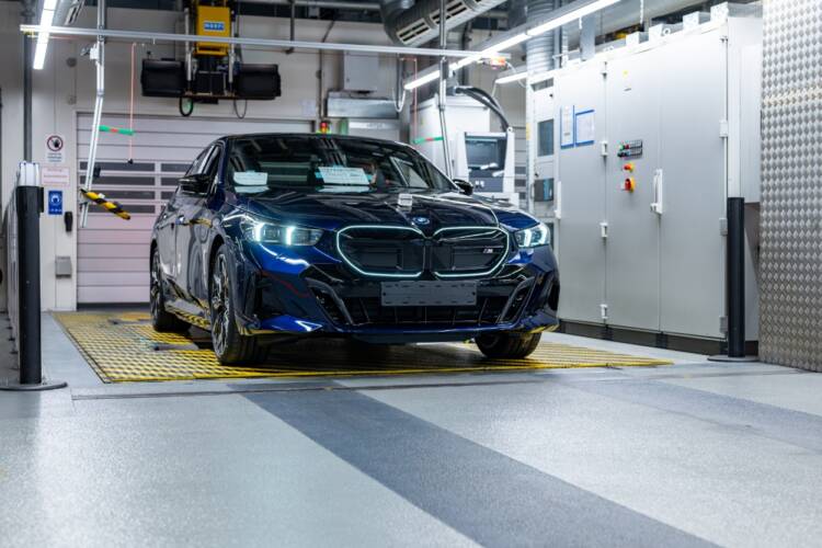 BMW elétrico 2 milhões