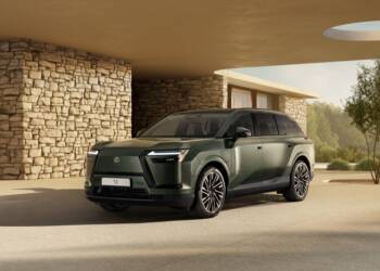 SUV Lexus TZ