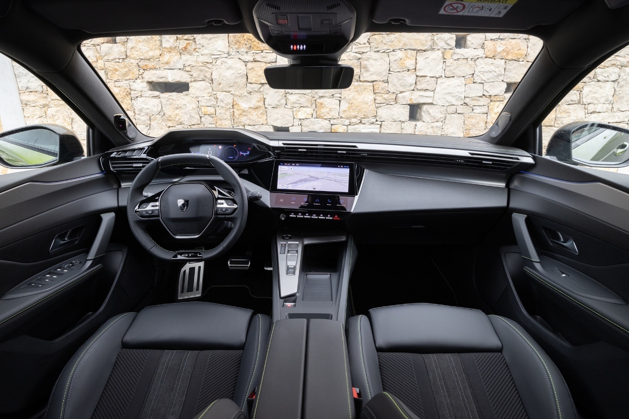 PEUGEOT 408 GT ELÉTRICO