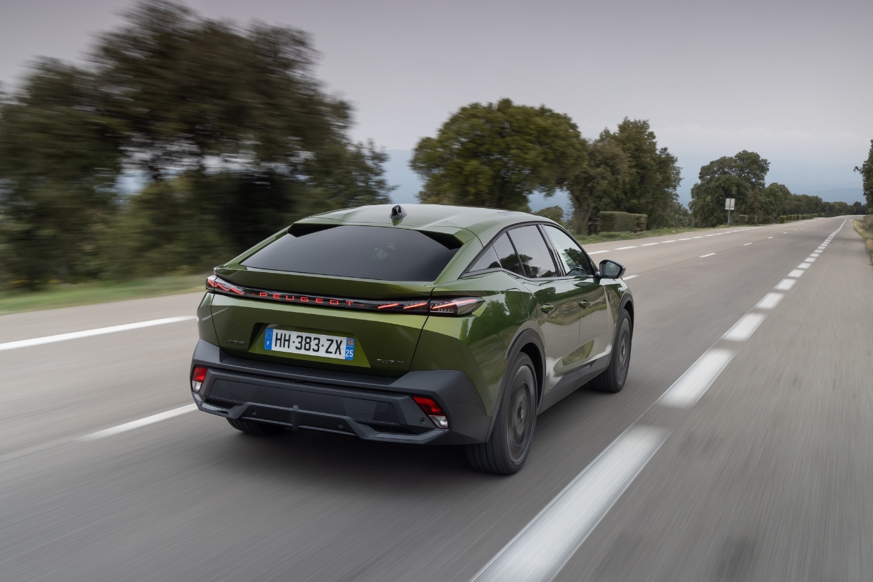 PEUGEOT_408 GT PHEV