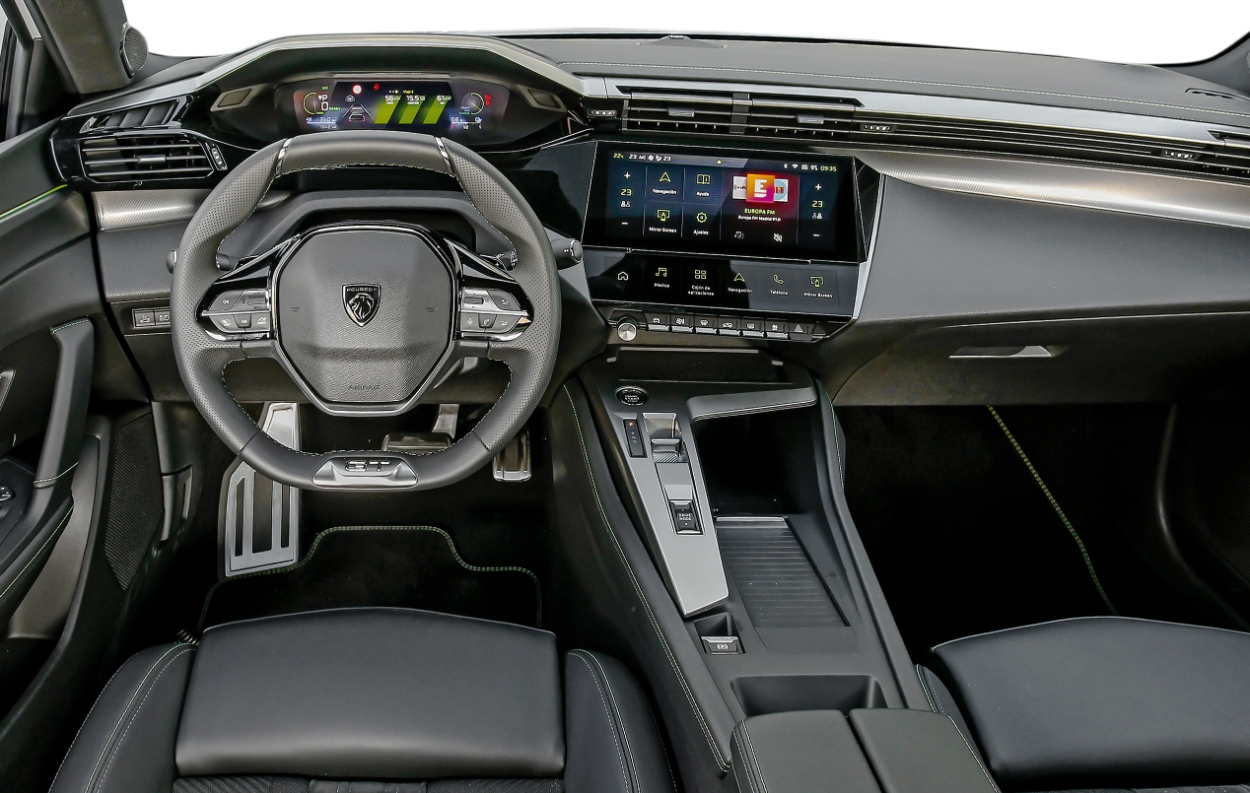 Peugeot E408_ensaio