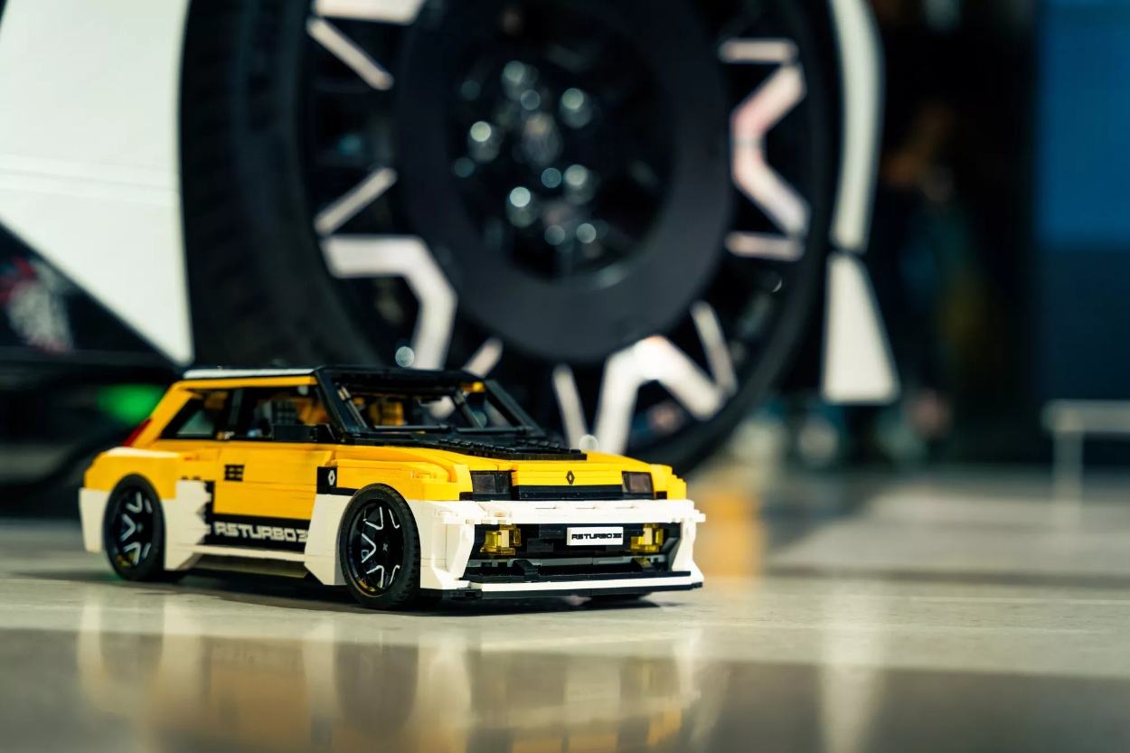 Renault 5 Turbo 3E em Lego