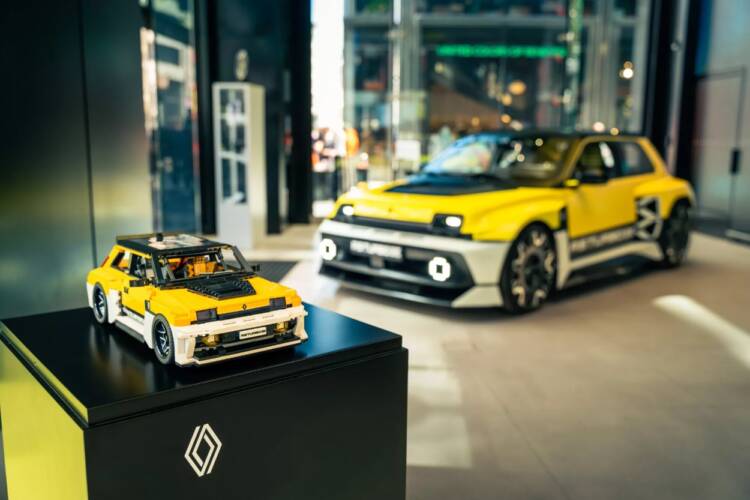 Renault 5 Turbo 3E em Lego