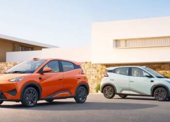 Renovado BYD Dolphin Surf, China