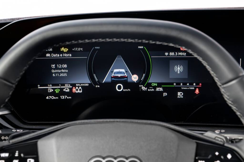 ensaio AUDI A5 Limousine E-Hybrid Quattro Business