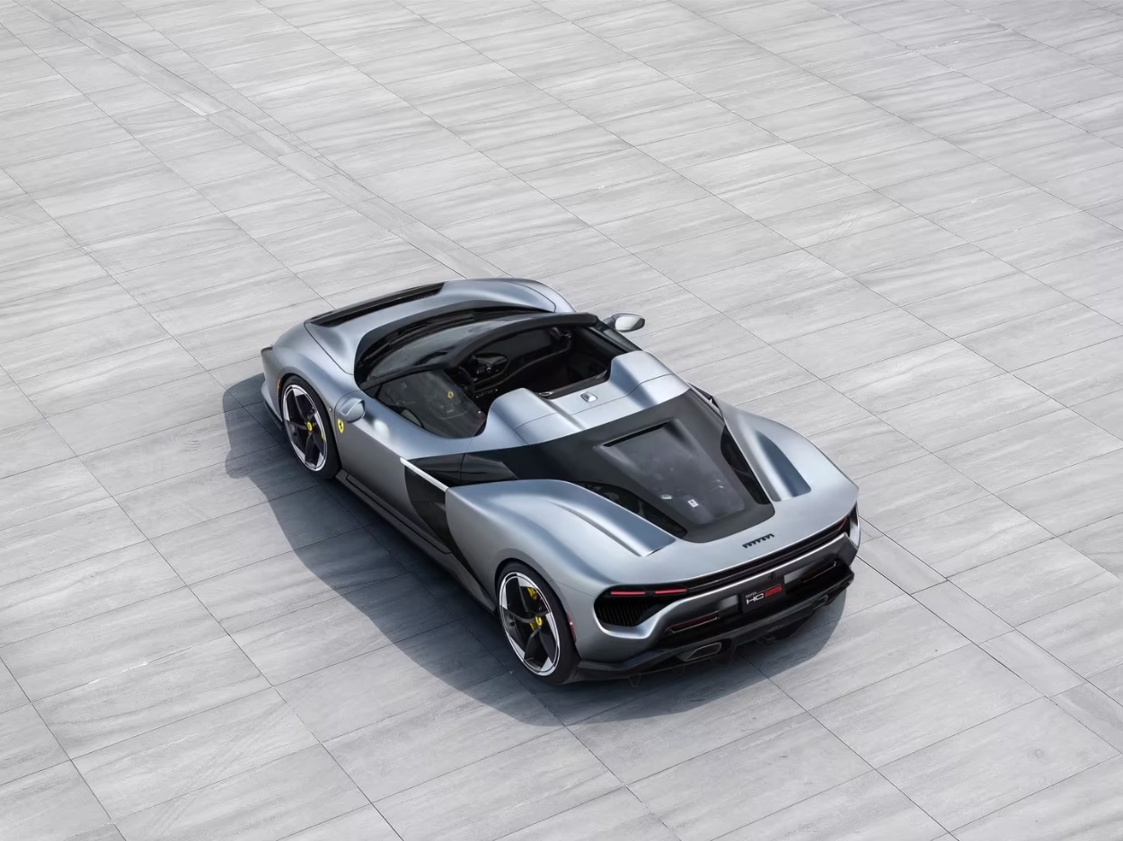Ferrari revela HC25: o novo One‑Off que reinventa o espírito dos spiders V8