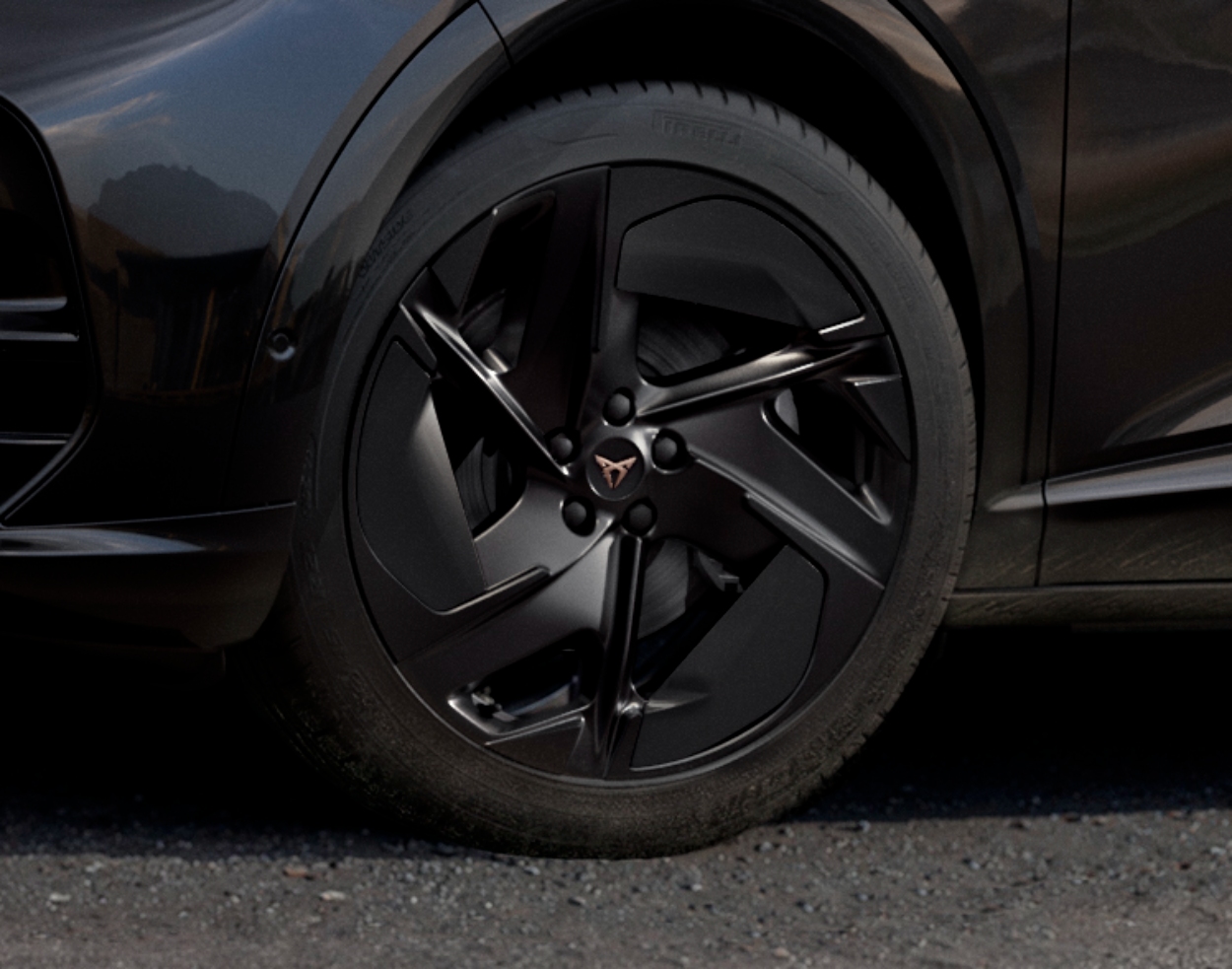 CUPRA Tavascan Black Edition