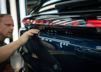 Fábrica Porsche Cayenne Electric Bratislava