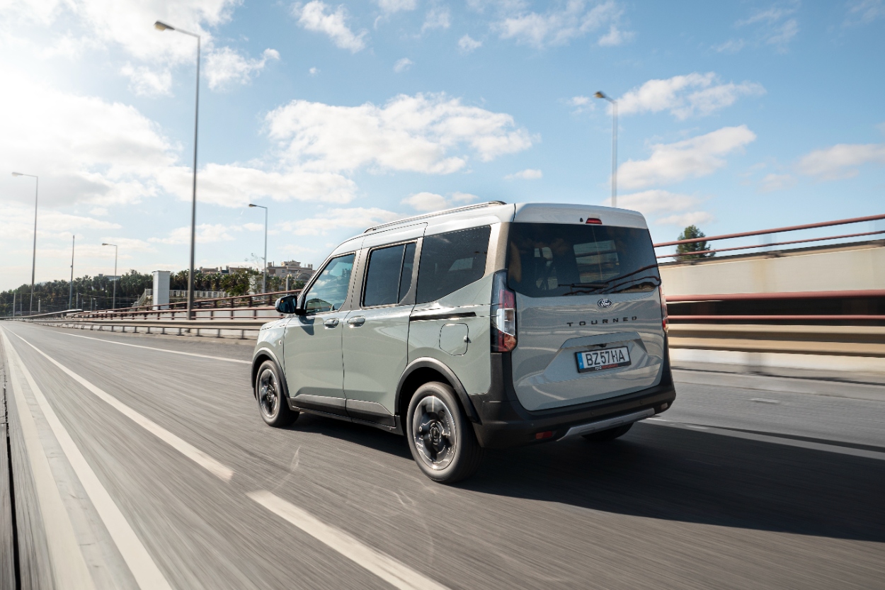 Ford Tourneo Courier Active