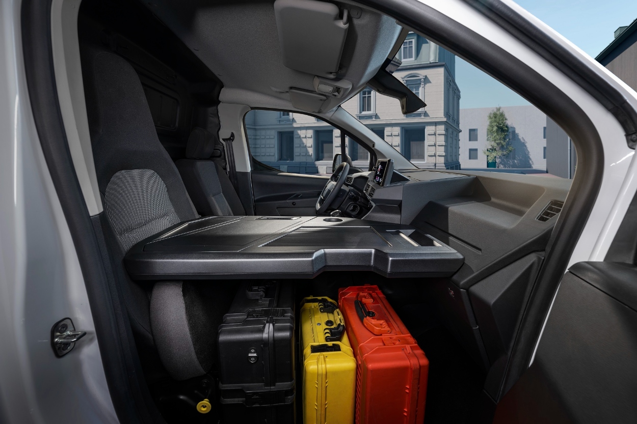 Stellantis Pro One SCV Smart Compact