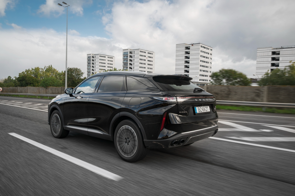OMODA 9 PHEV AWD