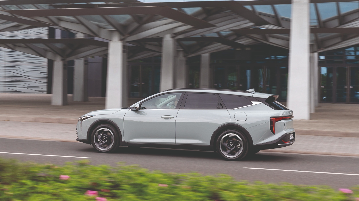 Kia K4 Sportswagon
