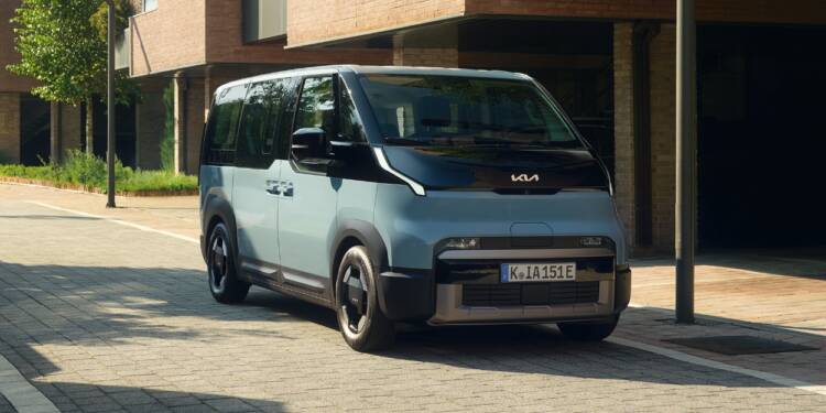 Kia reforça gama PV5 com novas versões de seis e sete lugares
