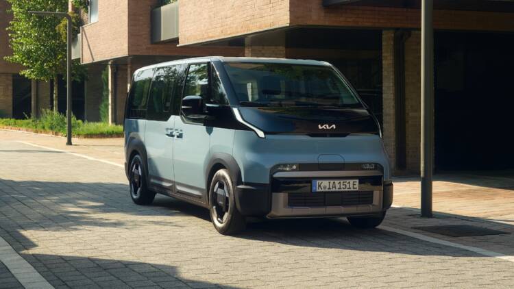 Kia reforça gama PV5 com novas versões de seis e sete lugares