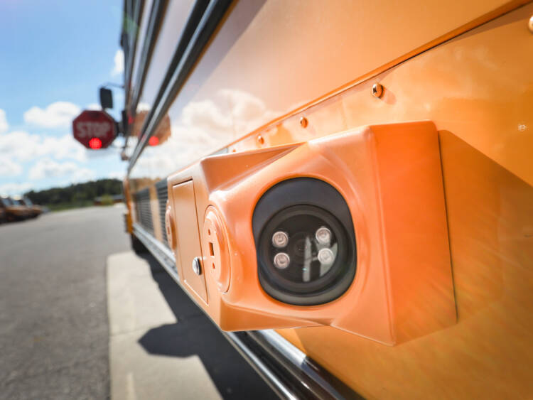 Câmeras em autocarros já multam neste país