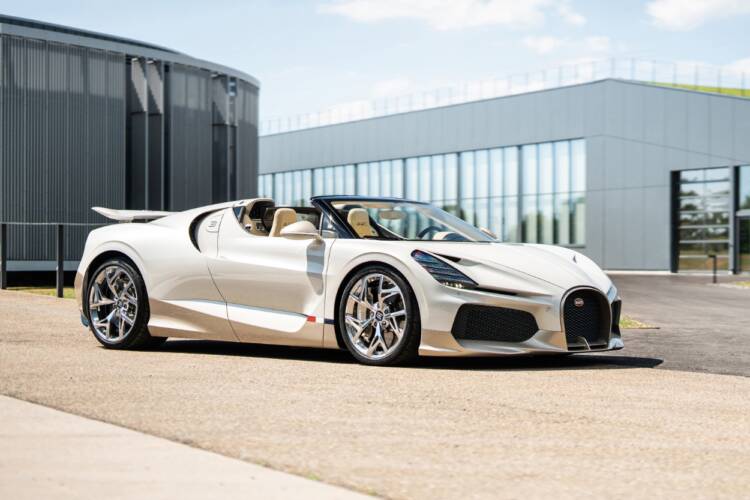 Bugatti Mistral o último W16