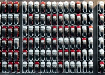 Navio recorde Tesla