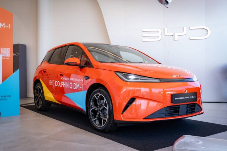 BYD Dolphin G DM i