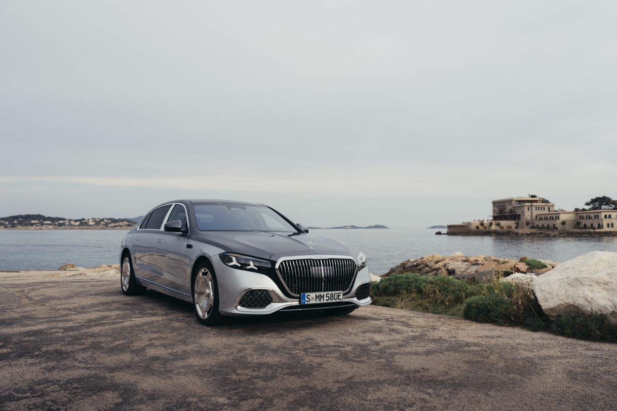 Renovado Mercedes-Maybach Classe S
