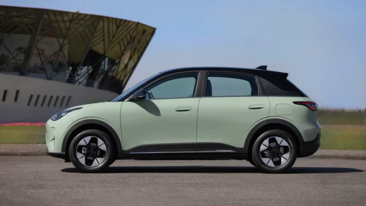 China Geely E2