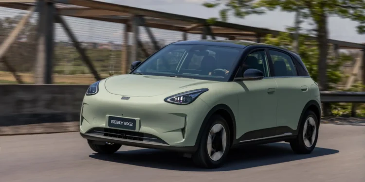 Maior sucesso elétrico da China vem para a Europa