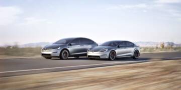 Tesla oferece design e software dos seus modelos mais icónicos
