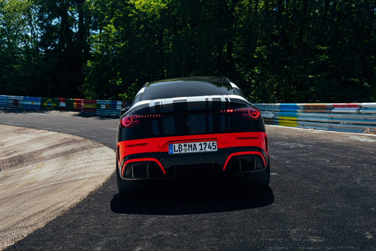 Nürburgring-Nordschleife Mercedes-AMG CLA 45 Record