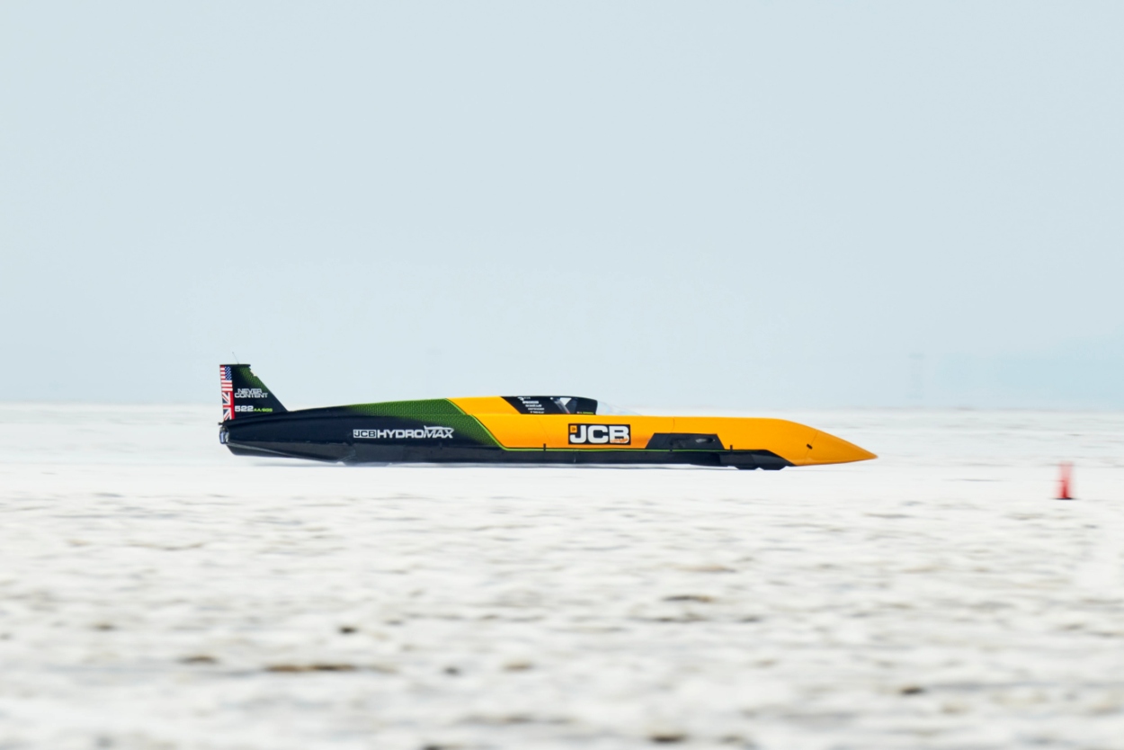 JCB Hydromax recorde de velocidade