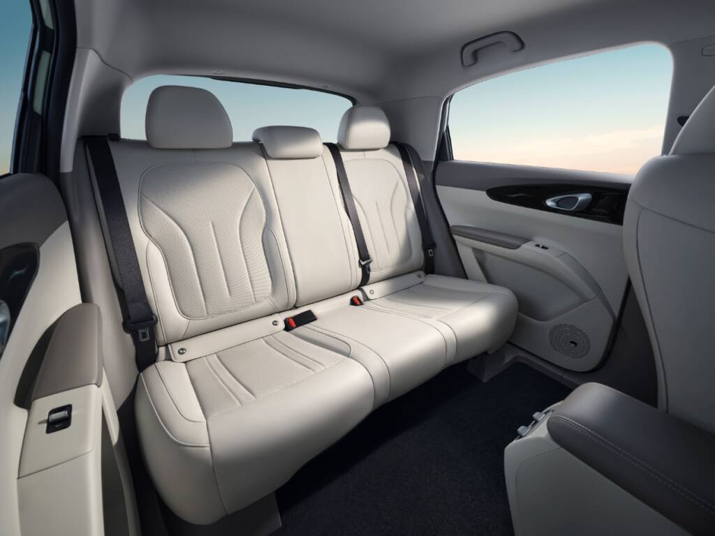 Geely E2 100% elétrico
