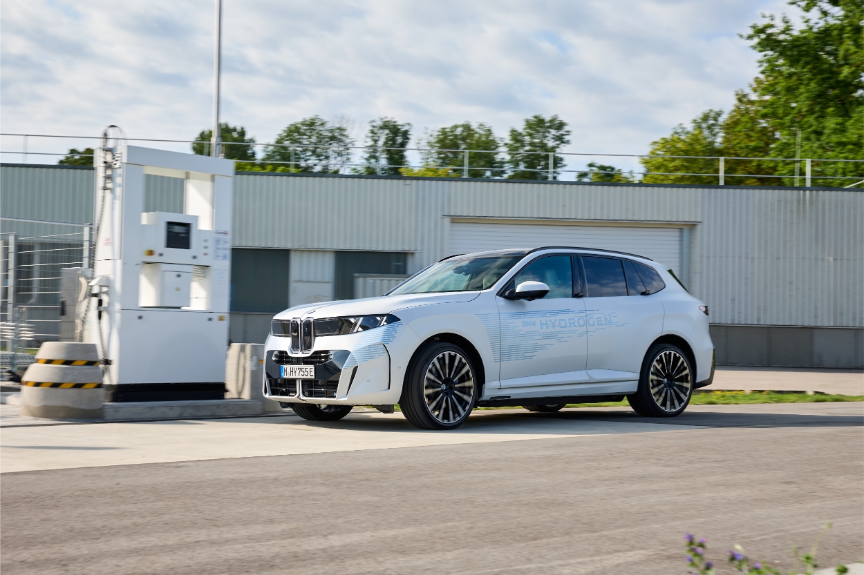 BMW iX5 a Hidrogênio testes
